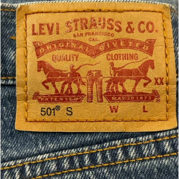 Women's Levi’s 501 S Skinny Jeans Size 25x28 Distressed Destroyed Legs Raw Hem‎ - Picture 3 of 6